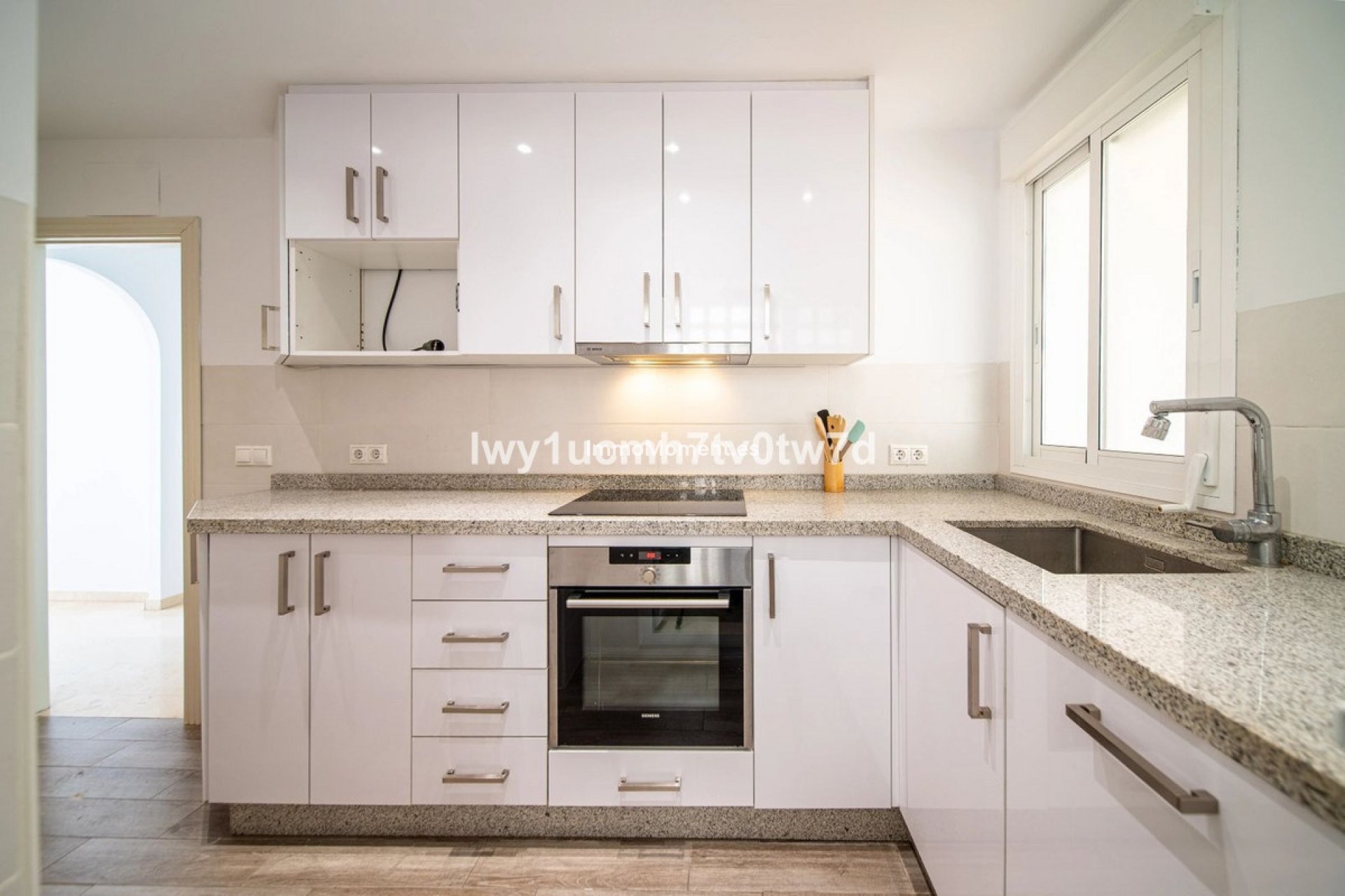 Resale - Apartment - Benalmadena - Benalmadena Centro