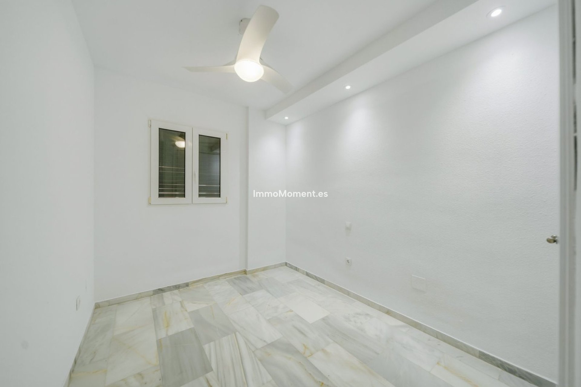 Resale - Apartment - Benalmadena - Benalmadena Costa