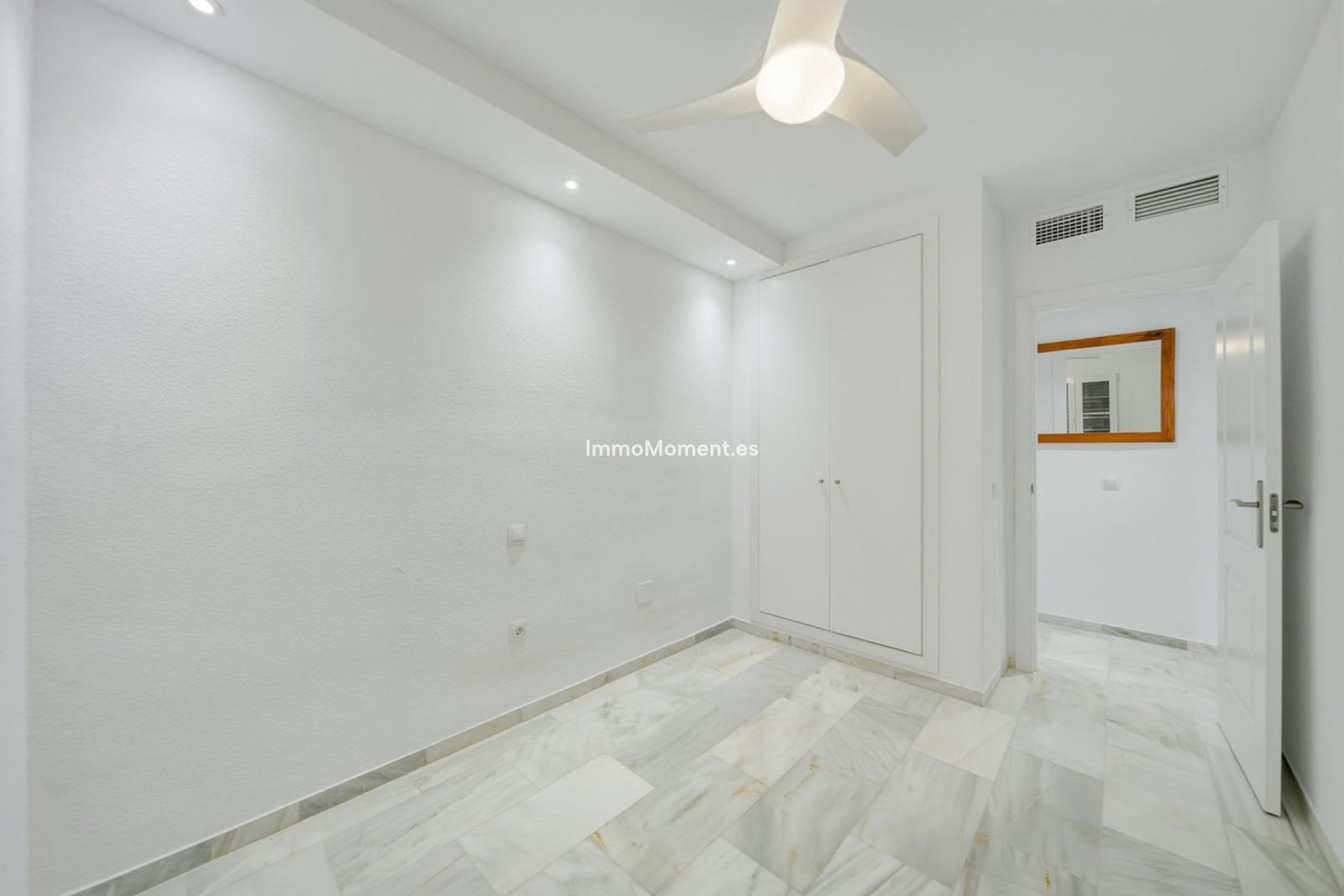 Resale - Apartment - Benalmadena - Benalmadena Costa