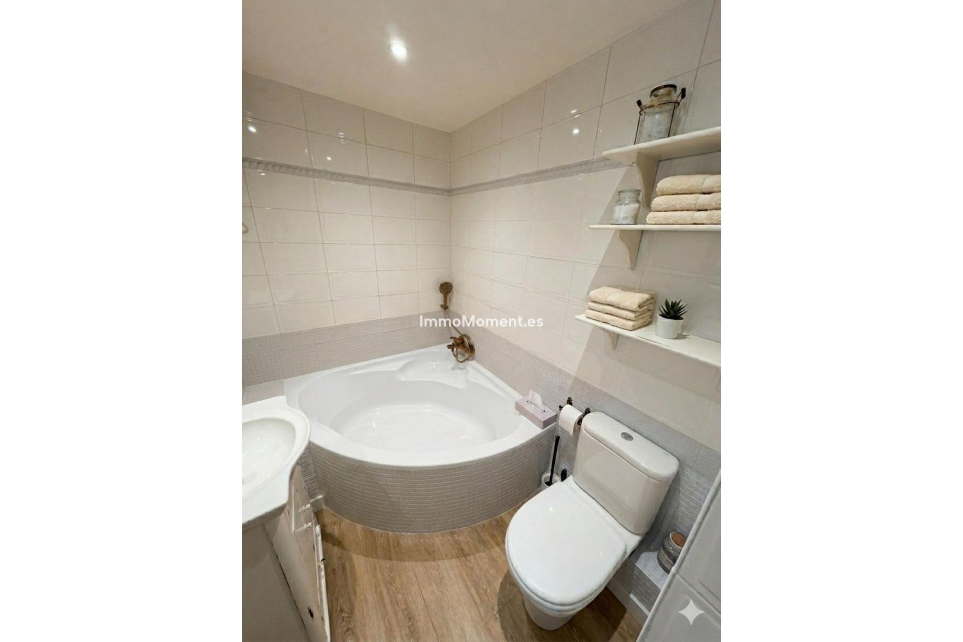Resale - Apartment - Benalmadena - Benalmadena Pueblo
