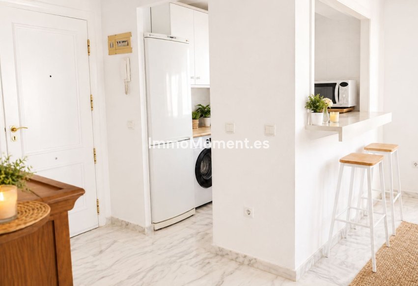 Resale - Apartment - Benalmadena - Torrequebrada