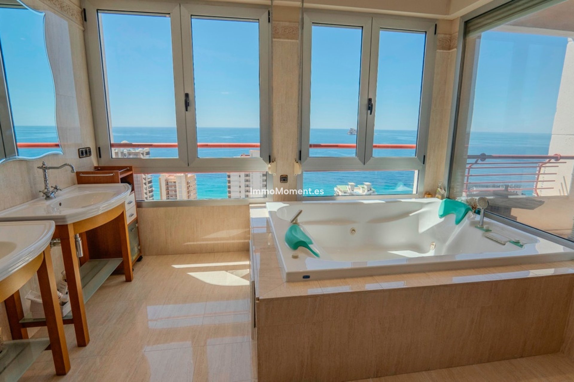 Resale - Apartment - Benidorm - Benidorm Centro