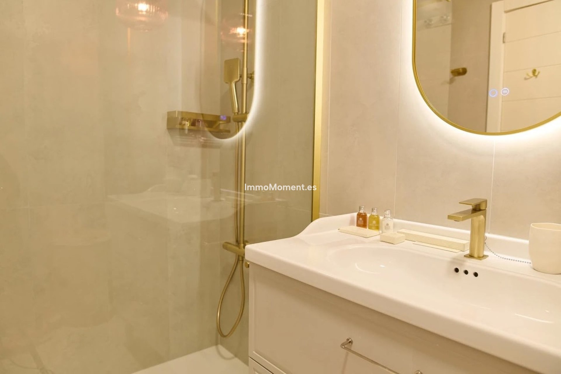 Resale - Apartment - Cartagena - Playa Honda