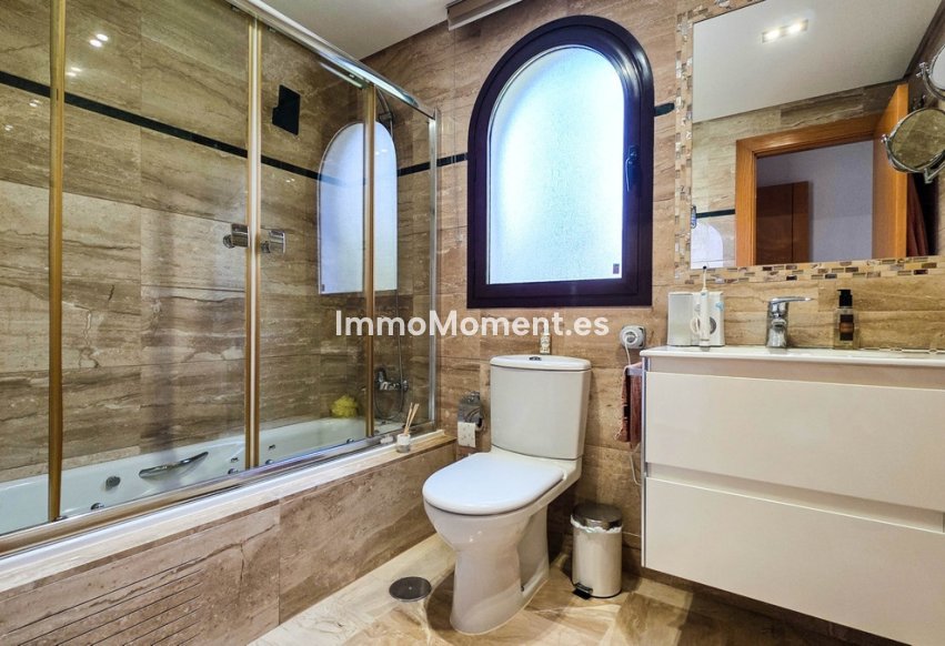 Resale - Apartment - Casares - Casares Centro