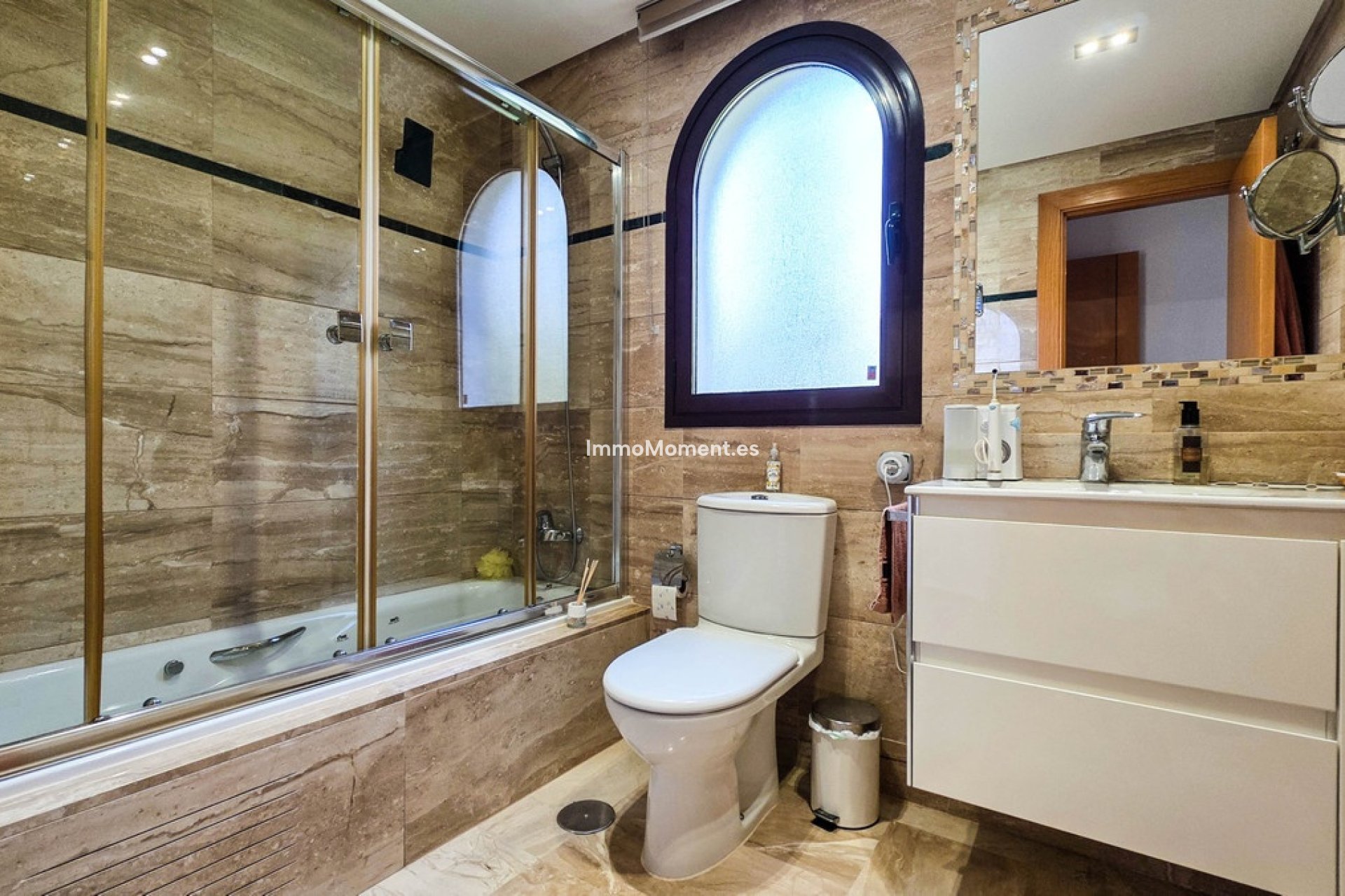 Resale - Apartment - Casares - Casares Centro