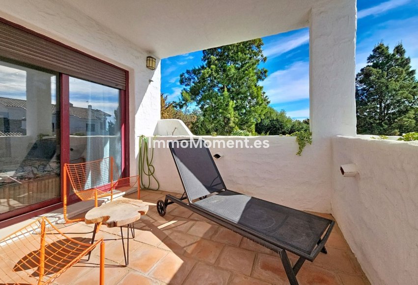 Resale - Apartment - Casares - Casares Centro