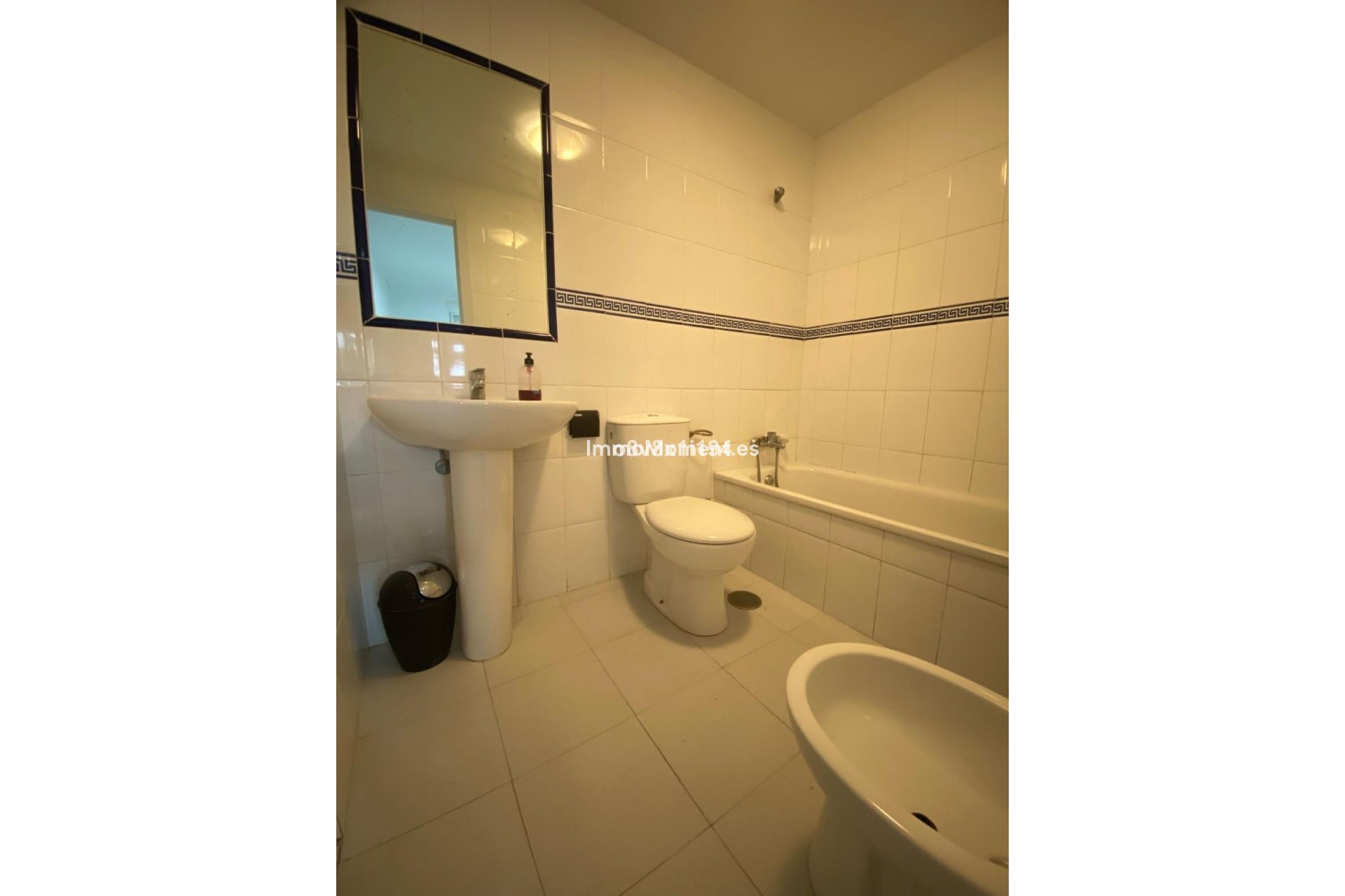 Resale - Apartment - Casares - Casares Centro