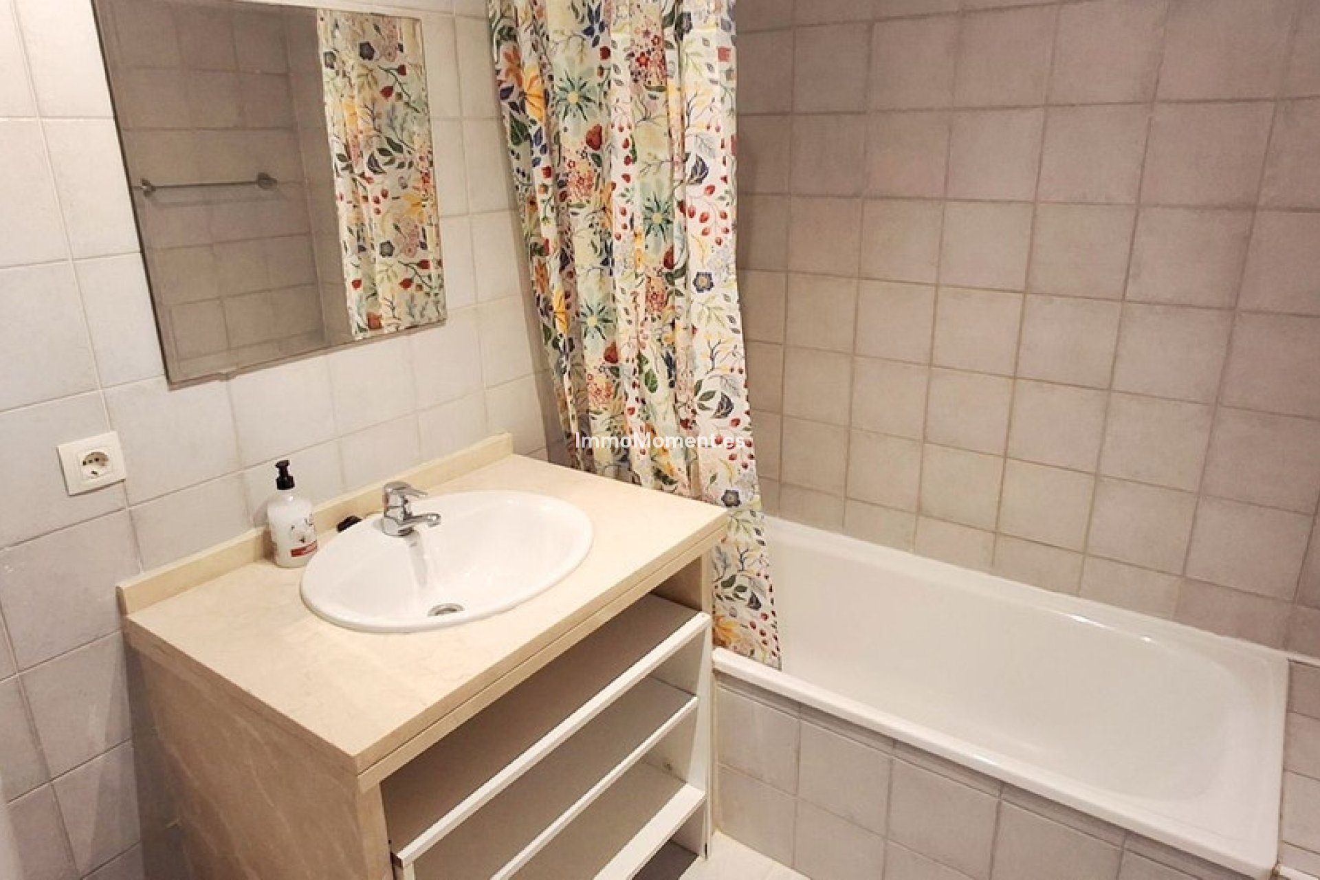 Resale - Apartment - Casares - Casares Centro