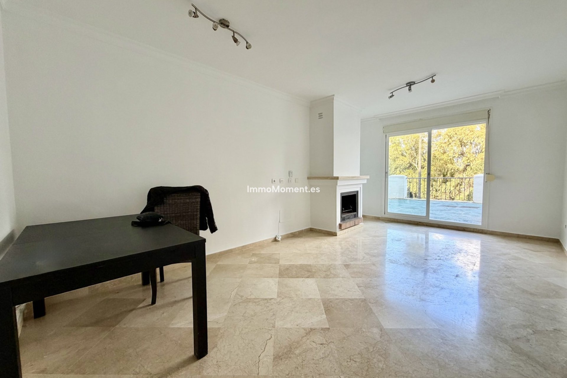 Resale - Apartment - Casares - Casares Centro