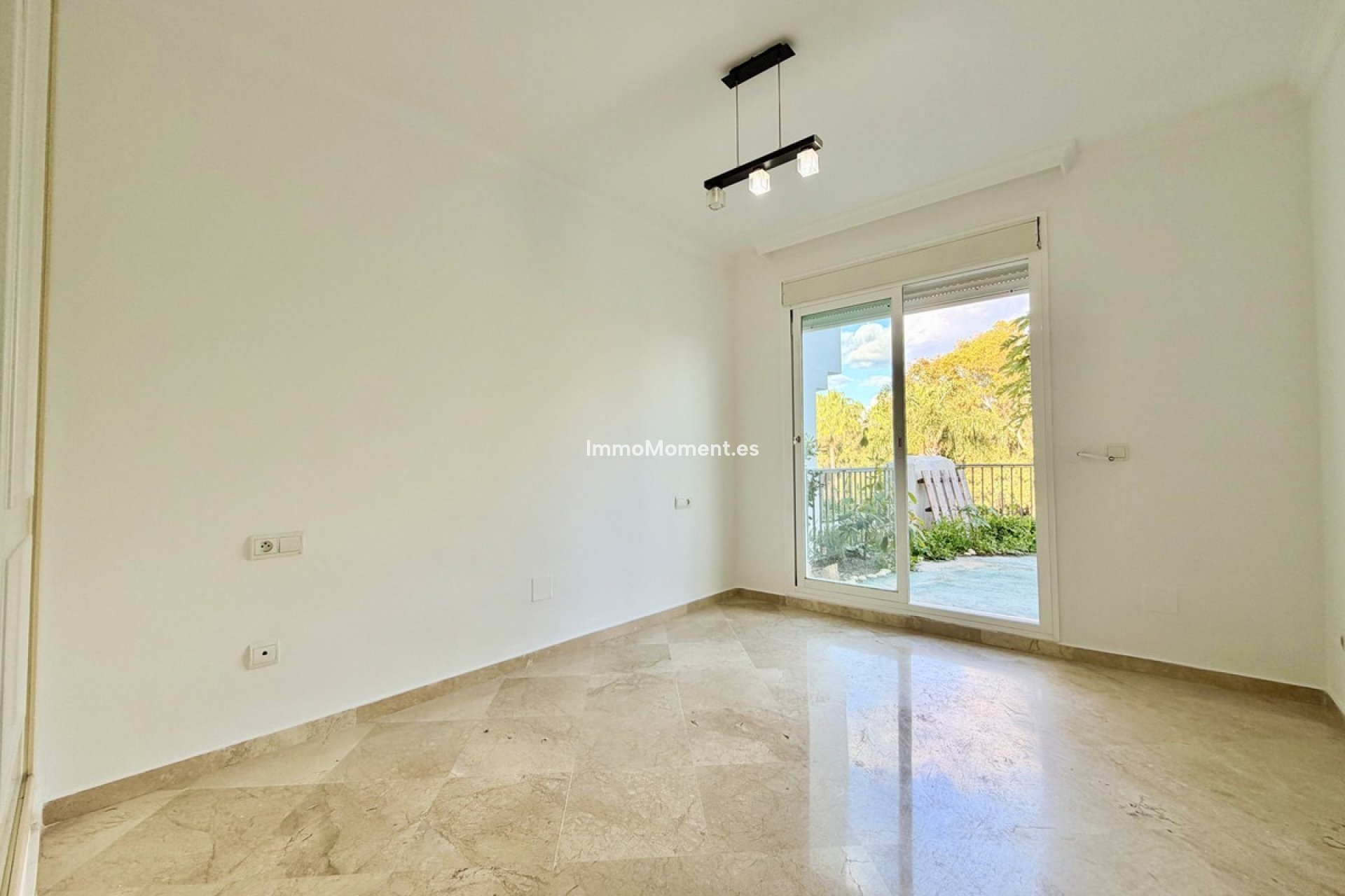 Resale - Apartment - Casares - Casares Centro