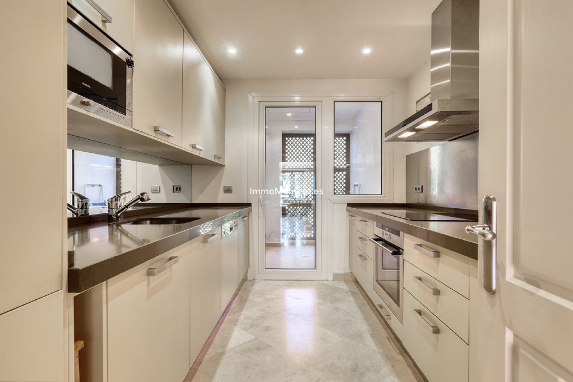 Resale - Apartment - Casares - Casares Centro