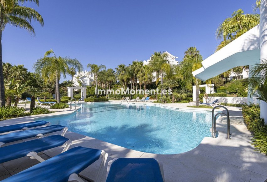 Resale - Apartment - Casares - Casares Centro