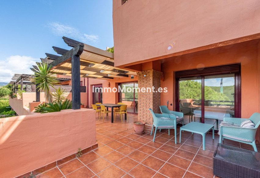 Resale - Apartment - Casares - Casares Centro