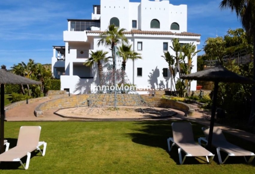 Resale - Apartment - Casares - Casares Centro