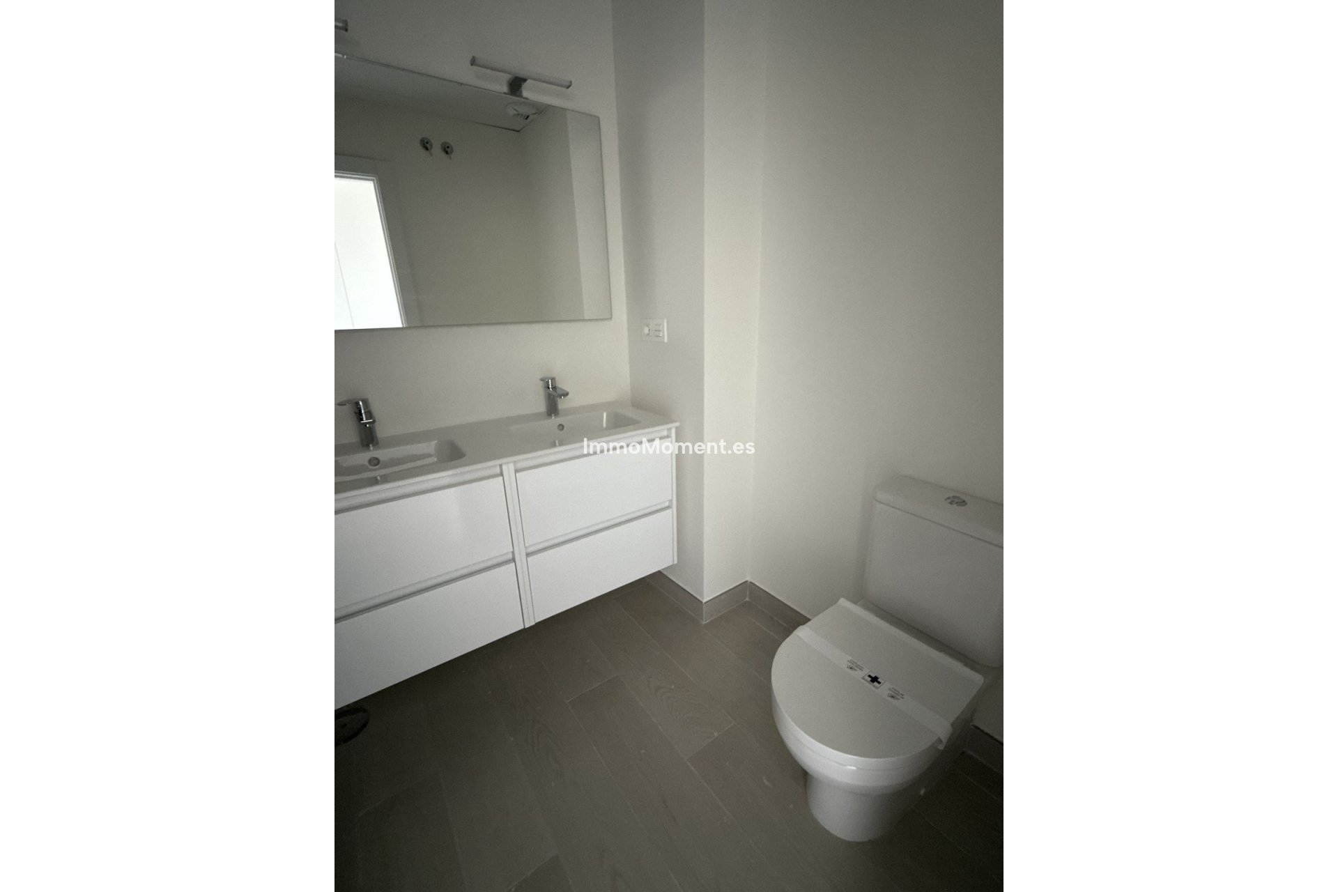 Resale - Apartment - Casares - Casares Centro