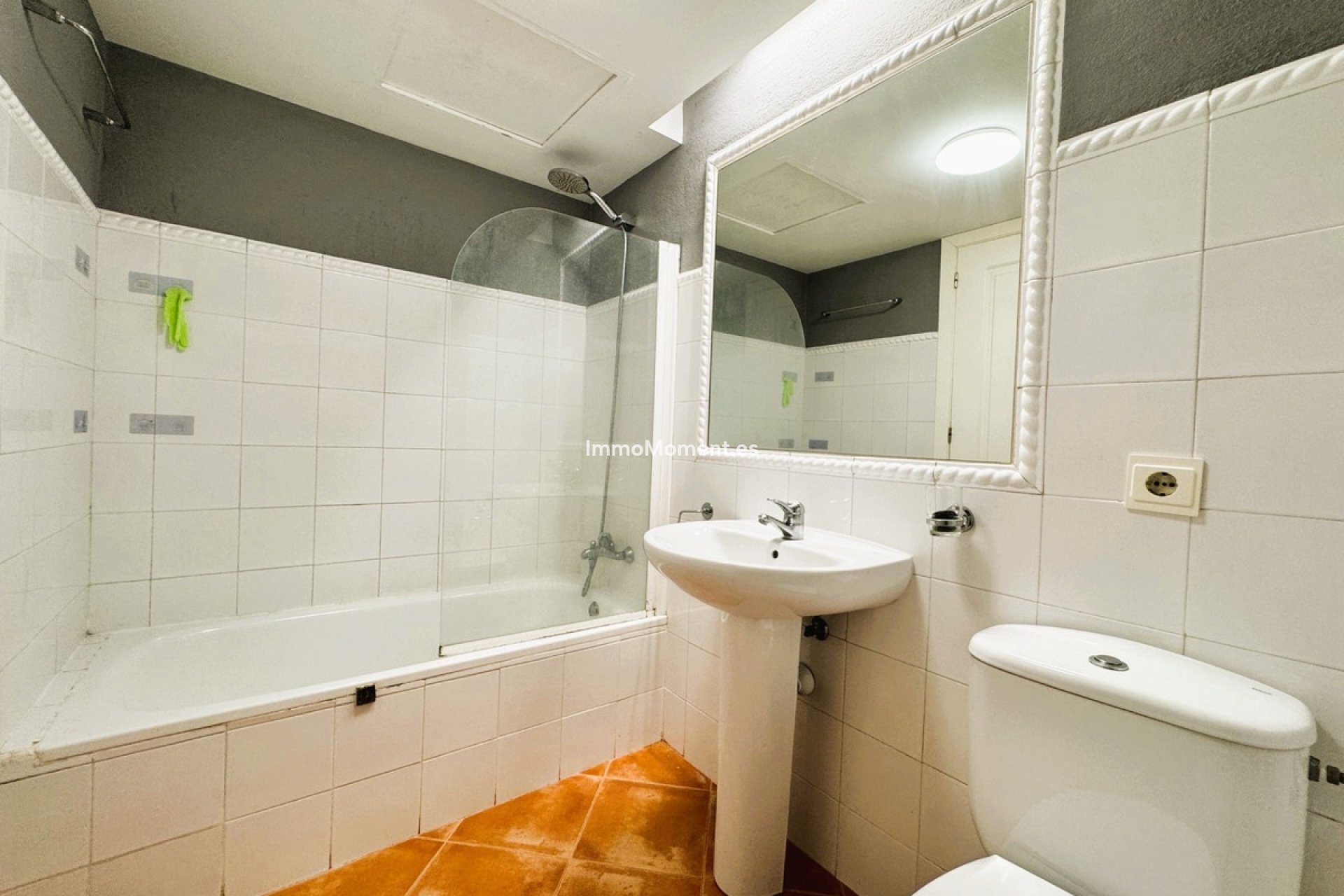 Resale - Apartment - Casares - Casares Centro