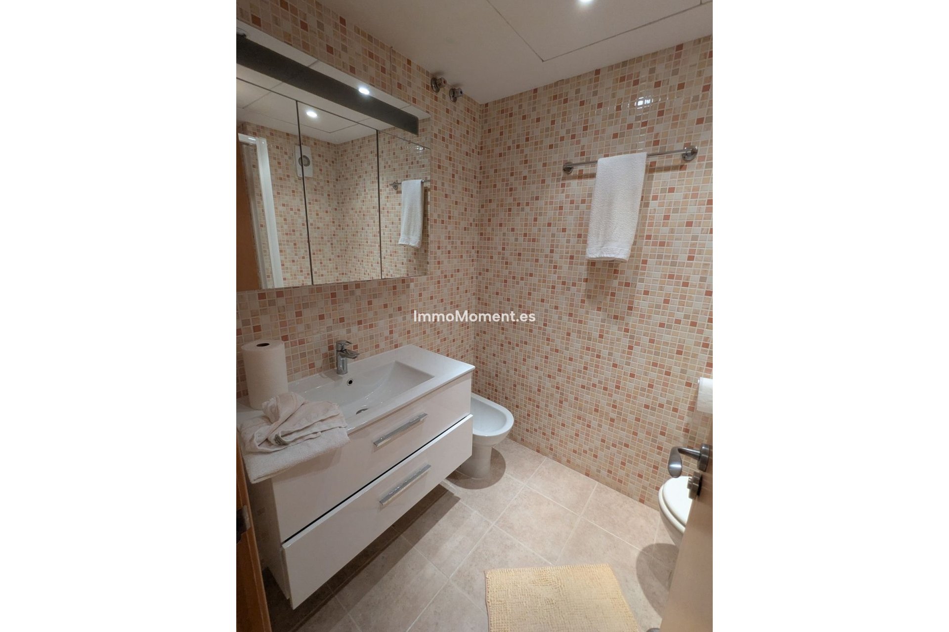 Resale - Apartment - Casares - Casares Centro