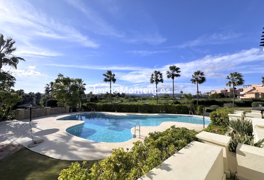 Resale - Apartment - Casares - Casares Centro