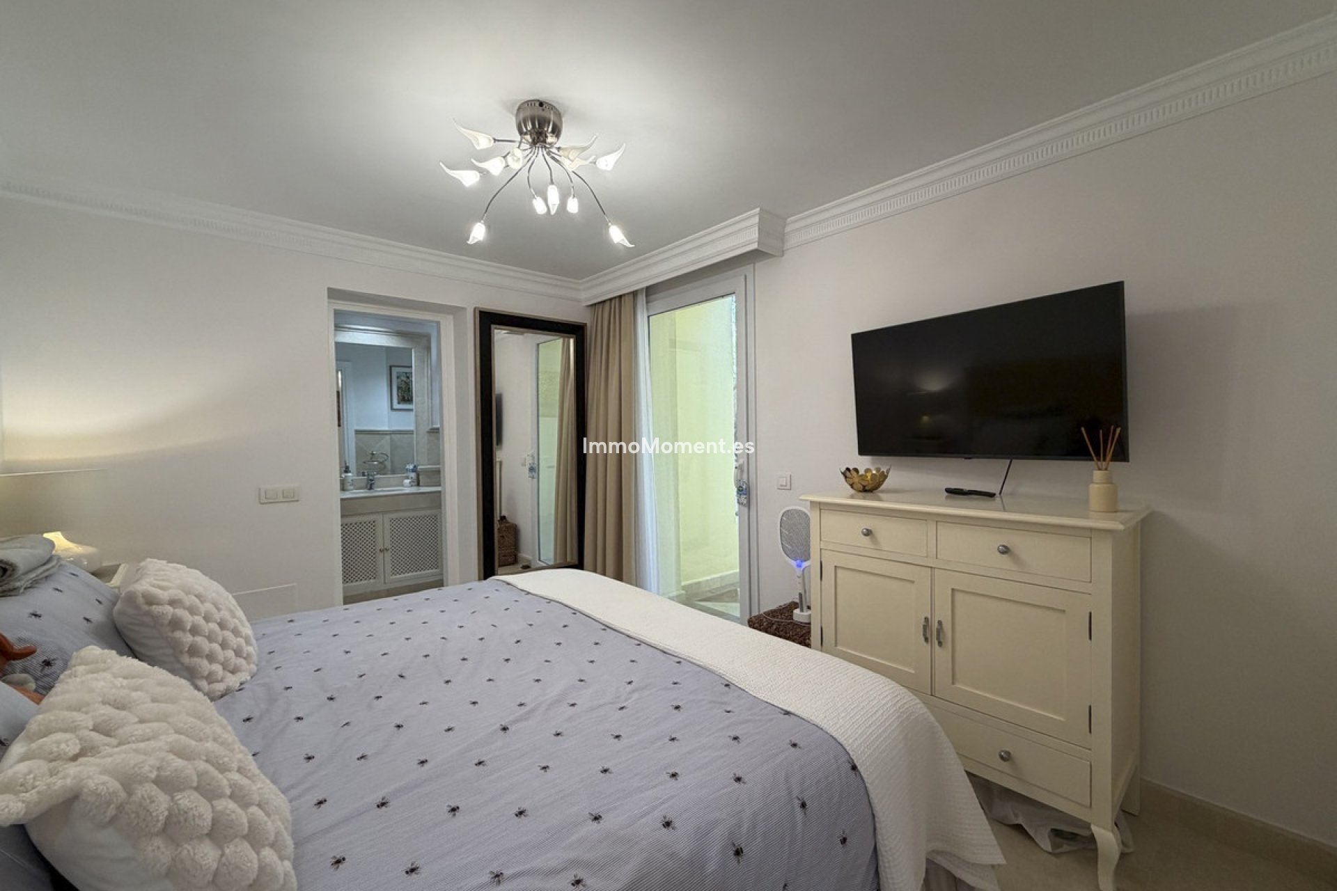 Resale - Apartment - Casares - Casares Centro
