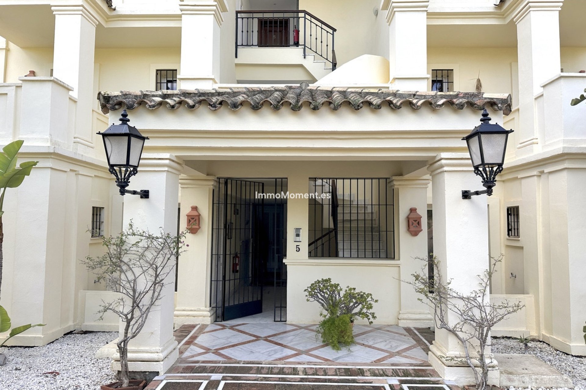 Resale - Apartment - Casares - Casares Centro