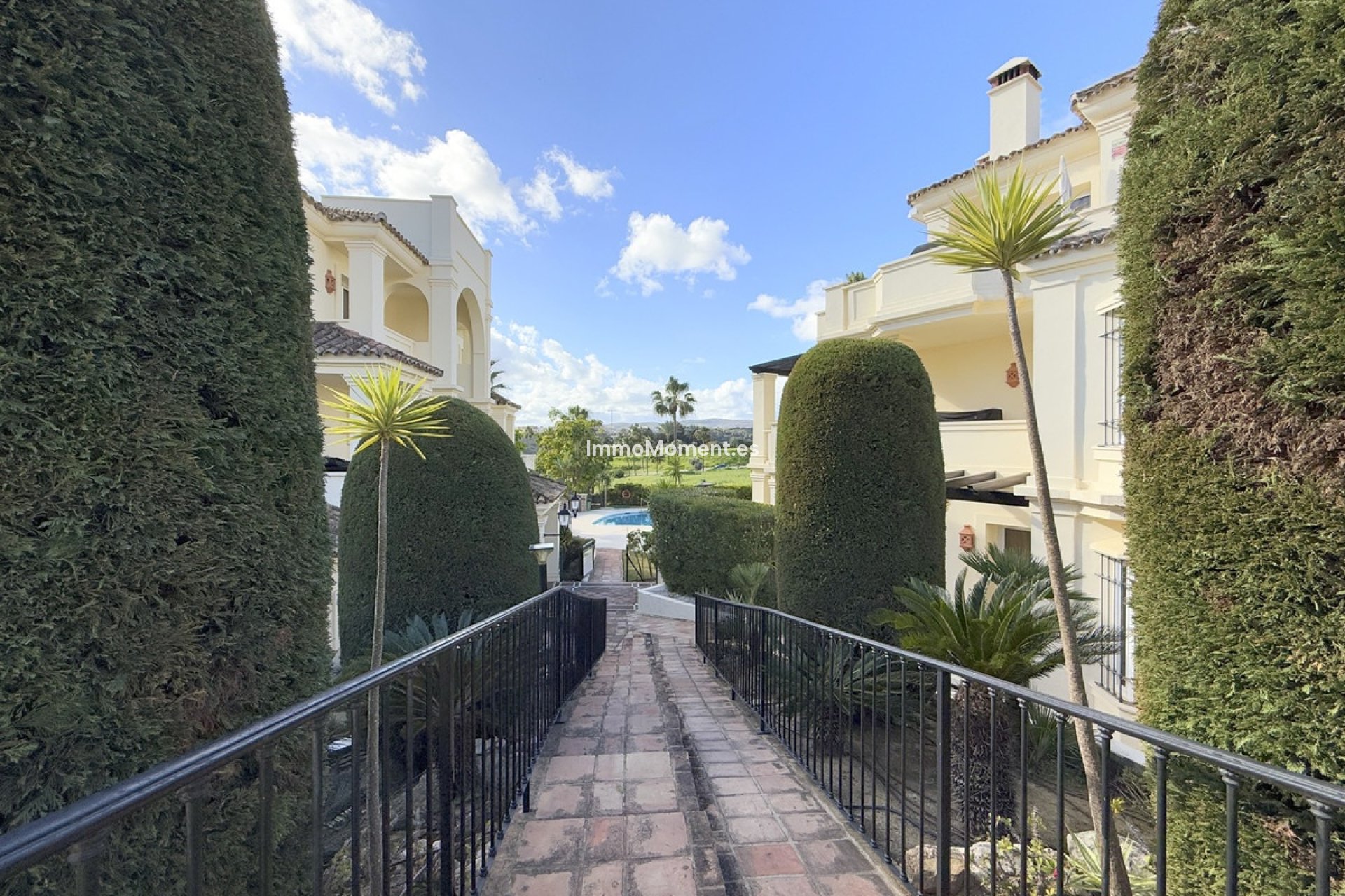 Resale - Apartment - Casares - Casares Centro