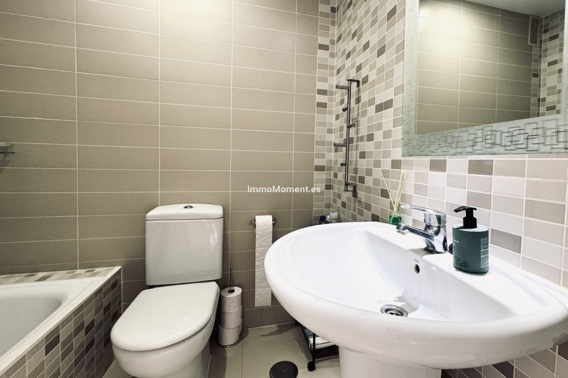 Resale - Apartment - Casares - Casares Playa