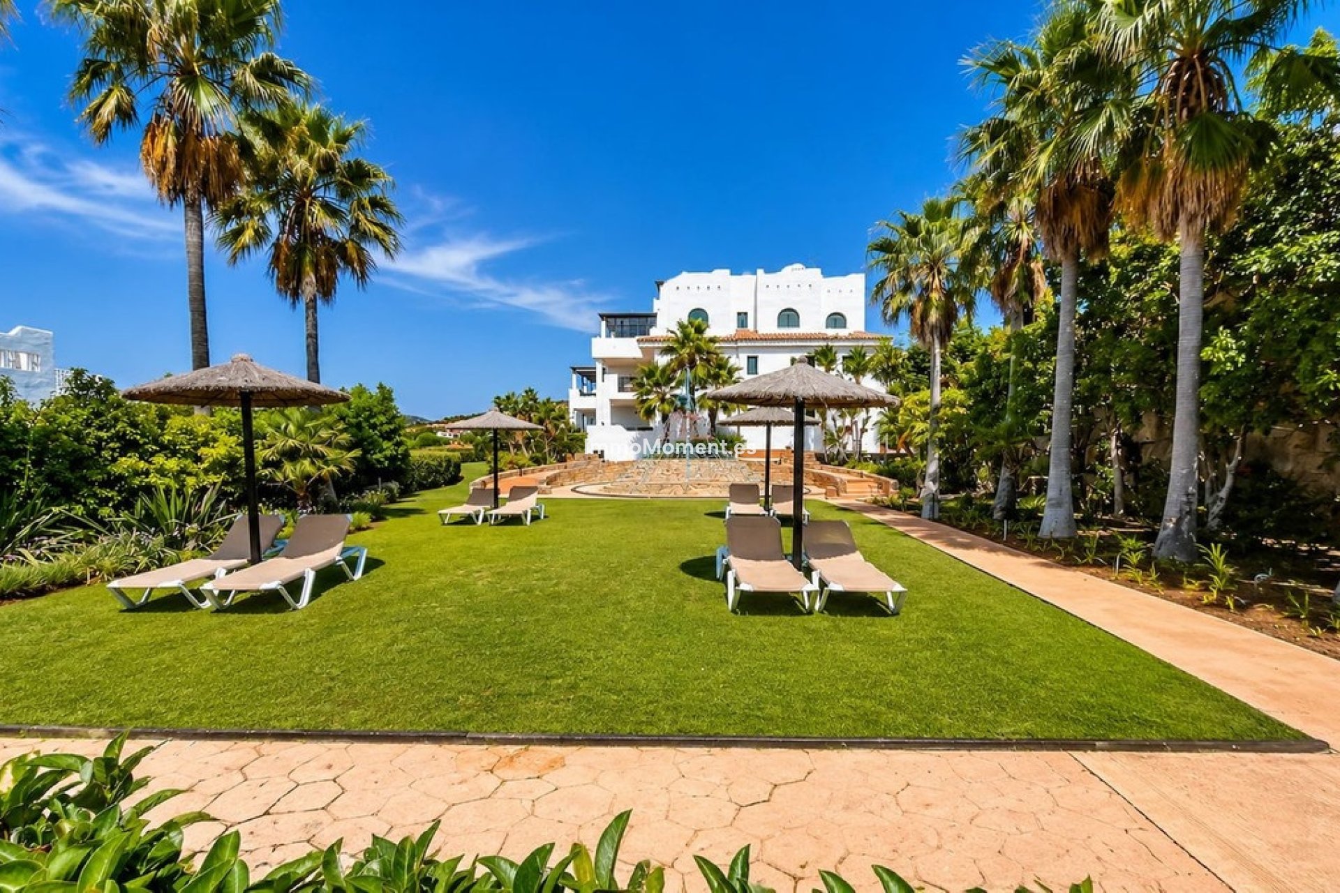 Resale - Apartment - Casares - Doña Julia