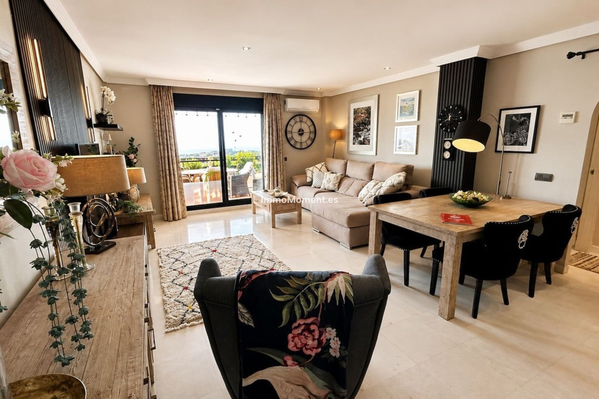 Resale - Apartment - Casares - Doña Julia