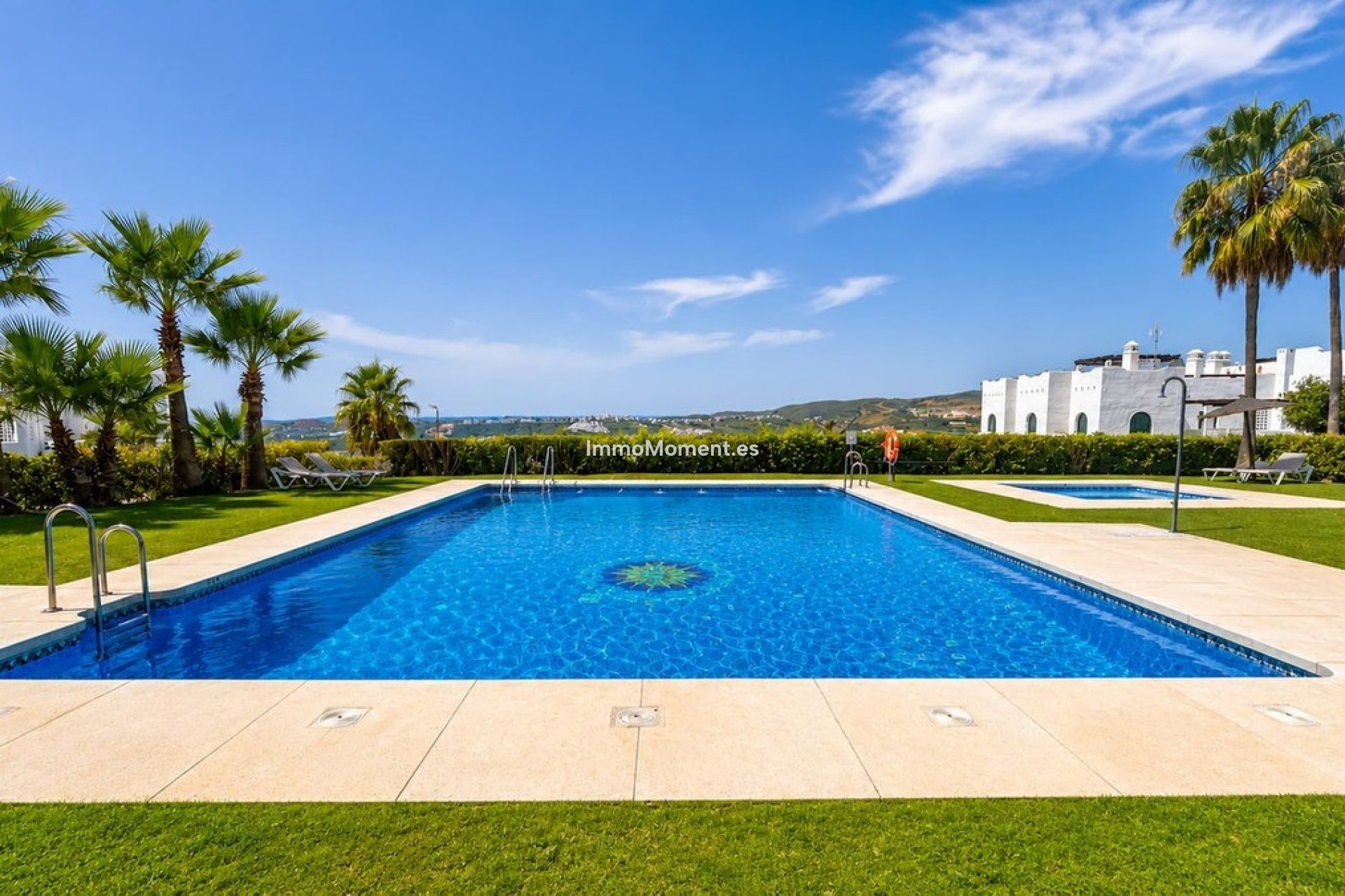 Resale - Apartment - Casares - Doña Julia