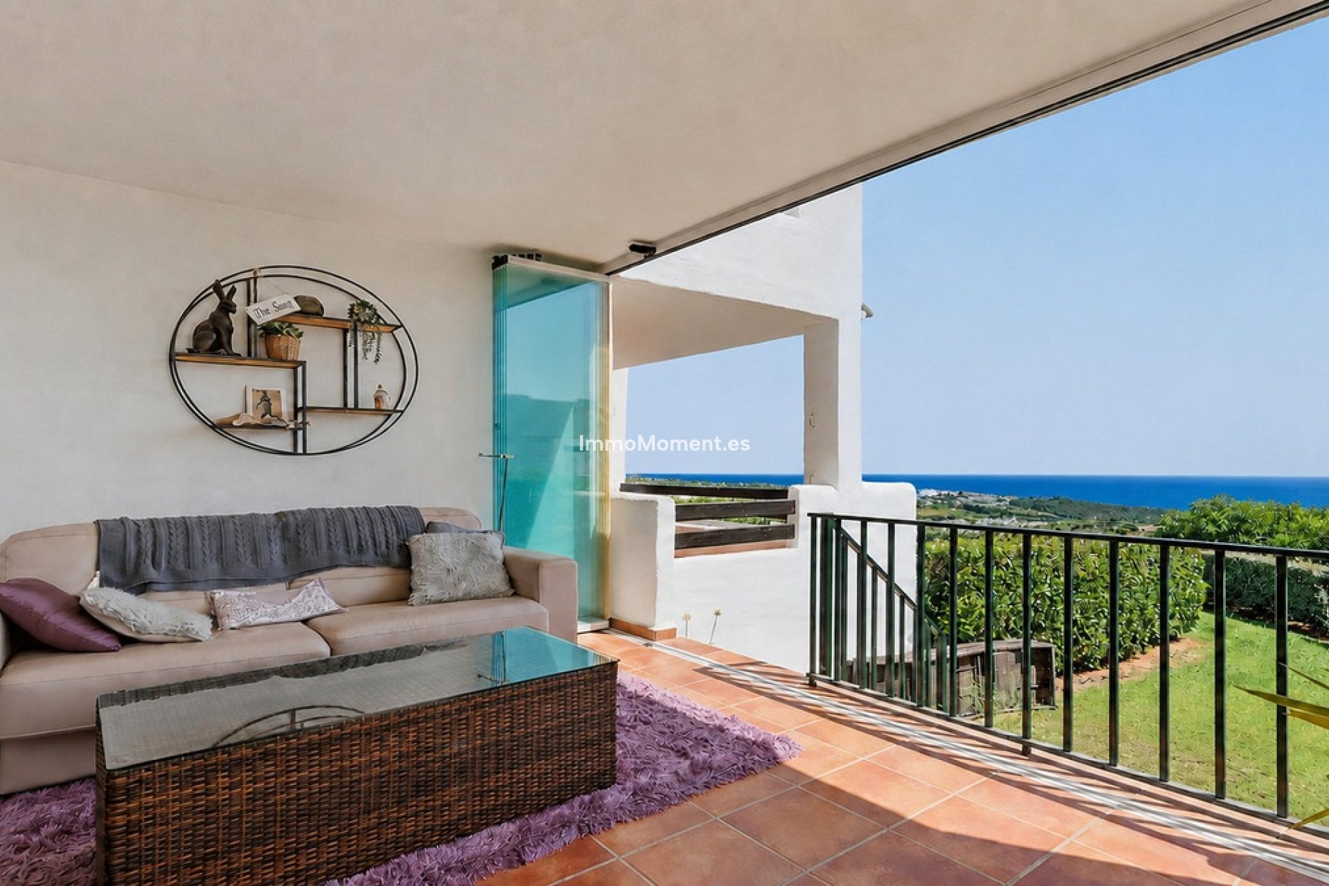 Resale - Apartment - Casares - Doña Julia