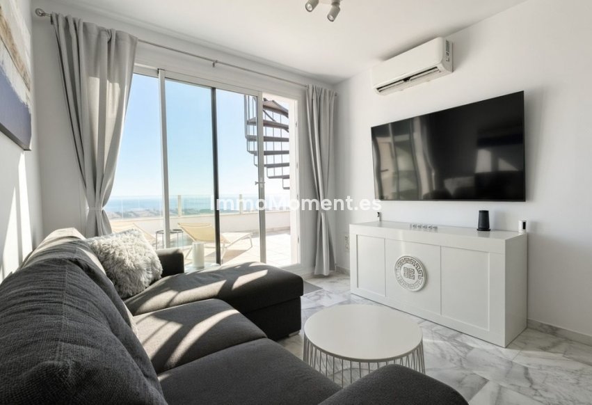 Resale - Apartment - Casares - Doña Julia
