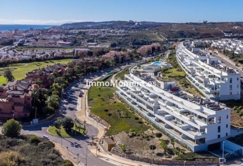 Resale - Apartment - Casares - Doña Julia