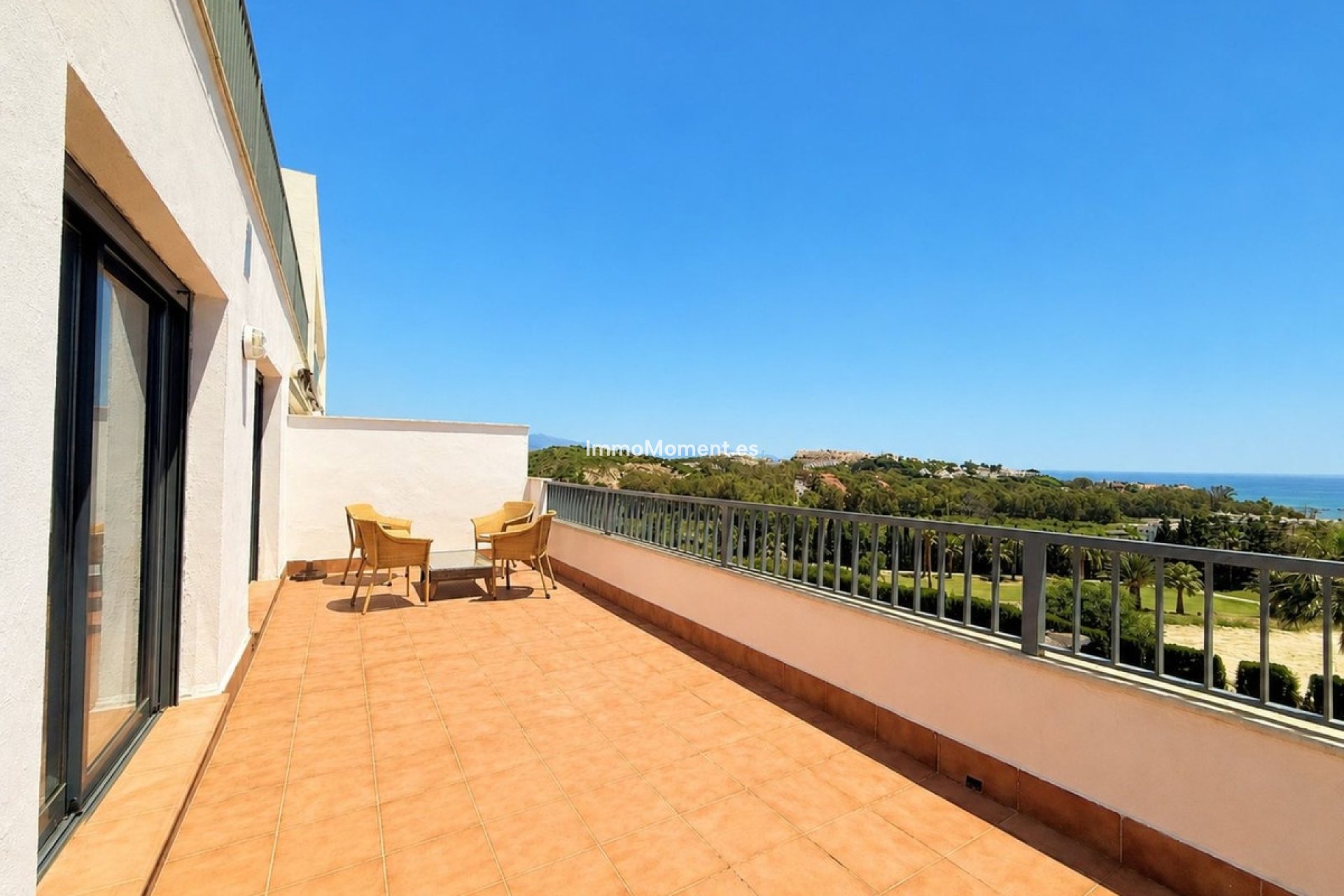 Resale - Apartment - Casares - Doña Julia
