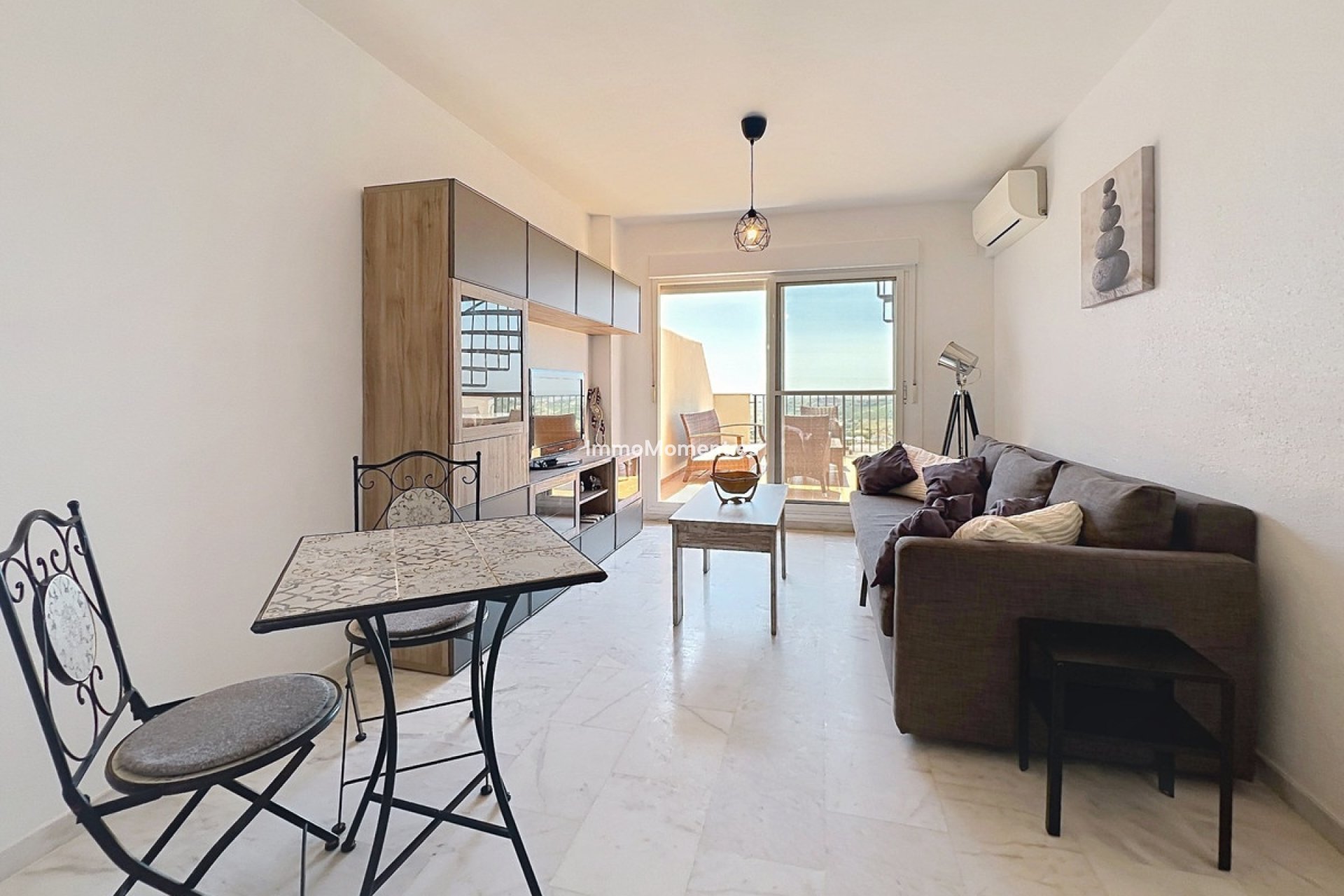 Resale - Apartment - Casares - Doña Julia