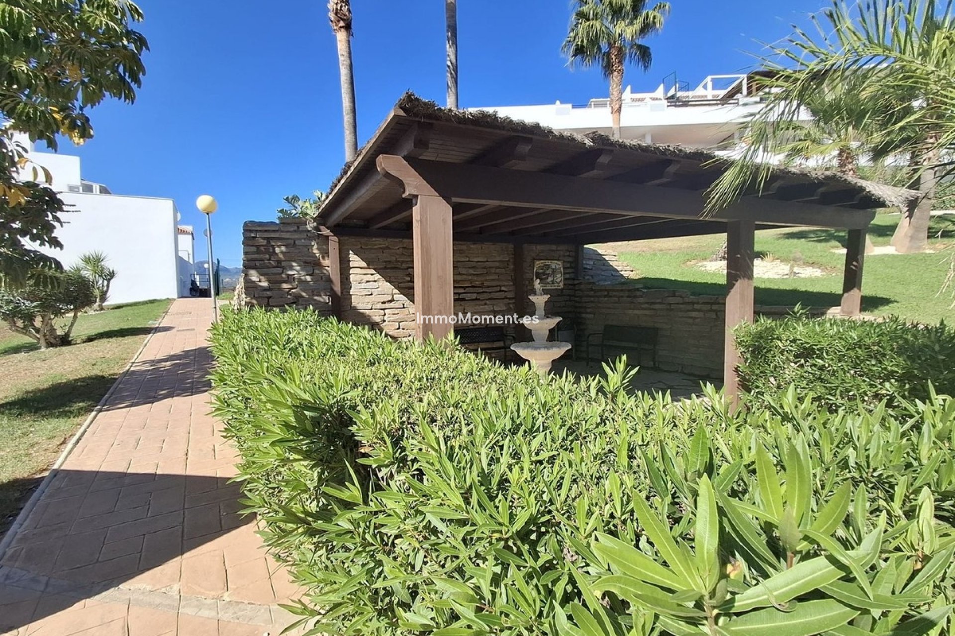 Resale - Apartment - Casares - Doña Julia