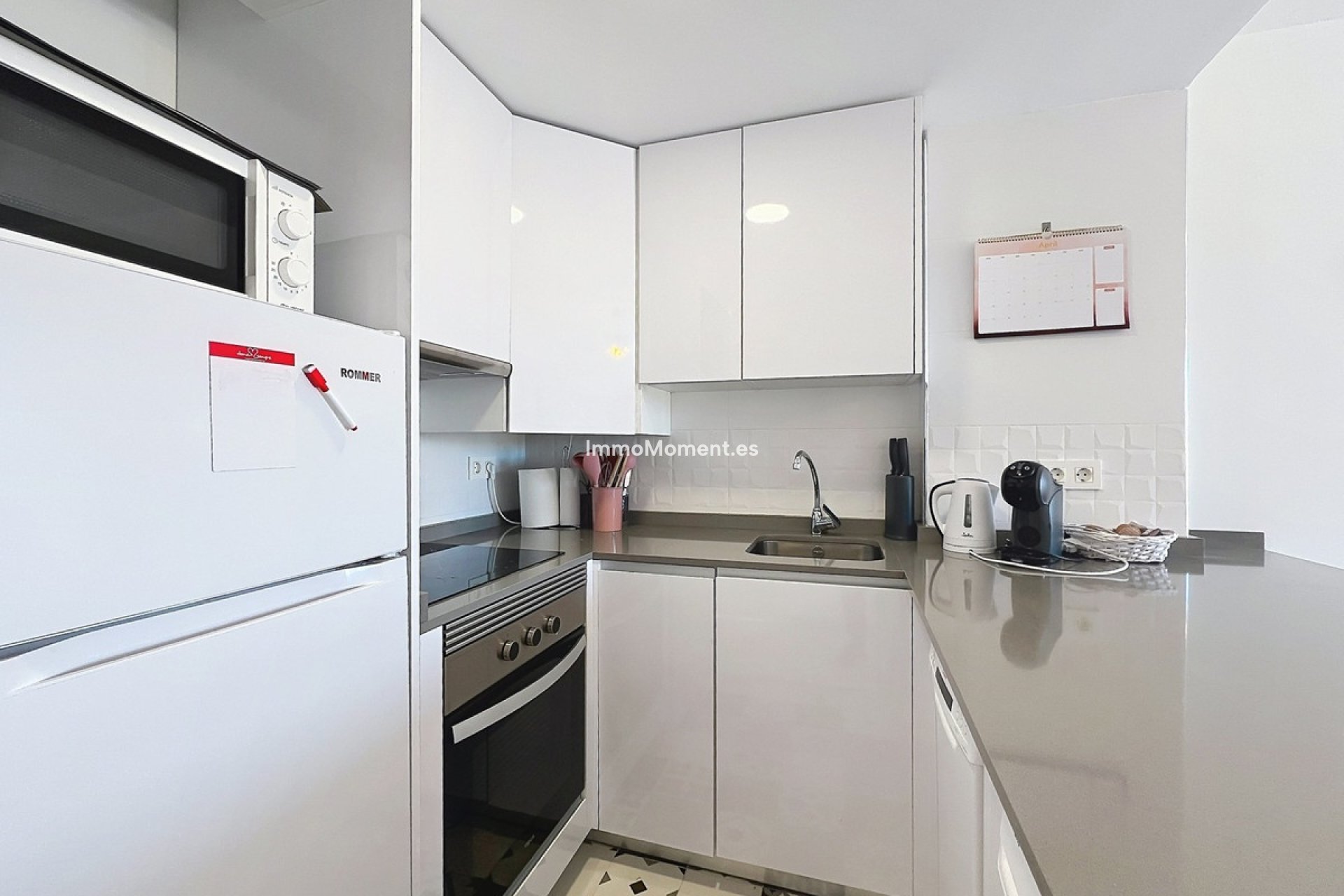 Resale - Apartment - Casares - Doña Julia