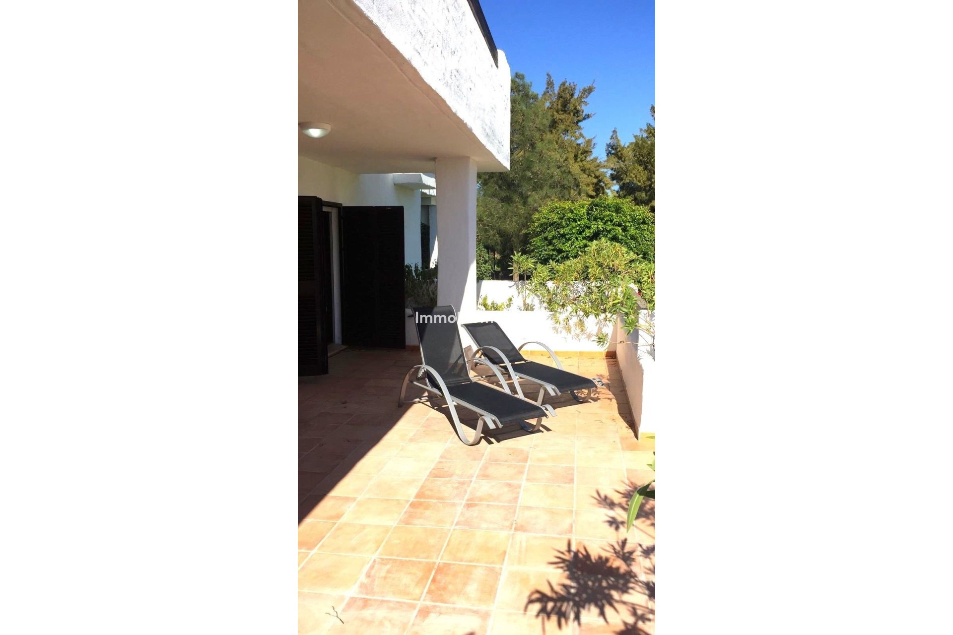 Resale - Apartment - Casares - Doña Julia