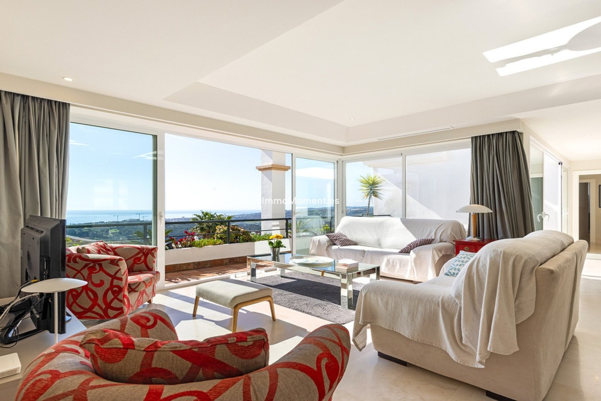 Resale - Apartment - Casares - Doña Julia