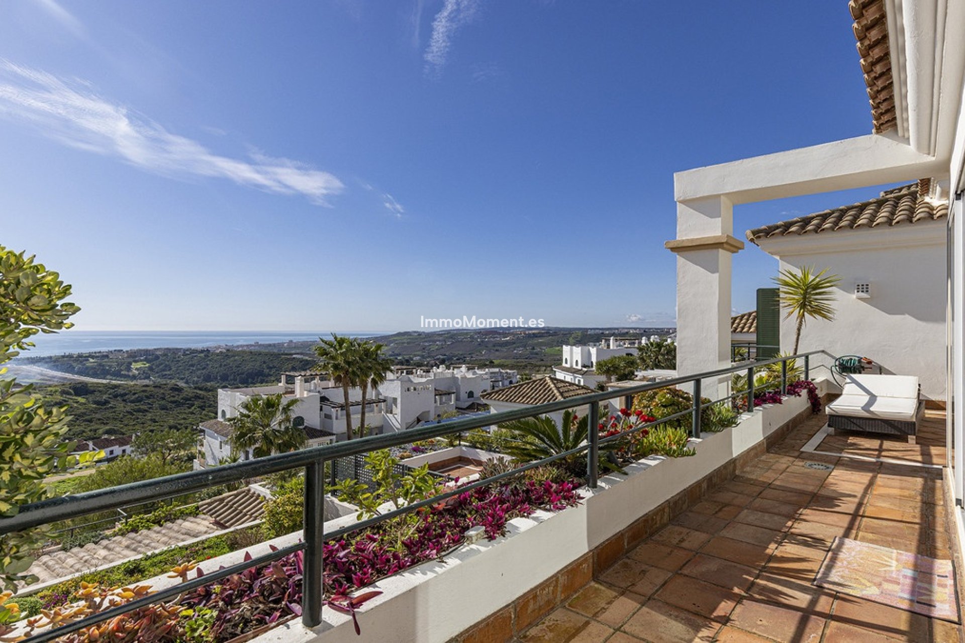 Resale - Apartment - Casares - Doña Julia