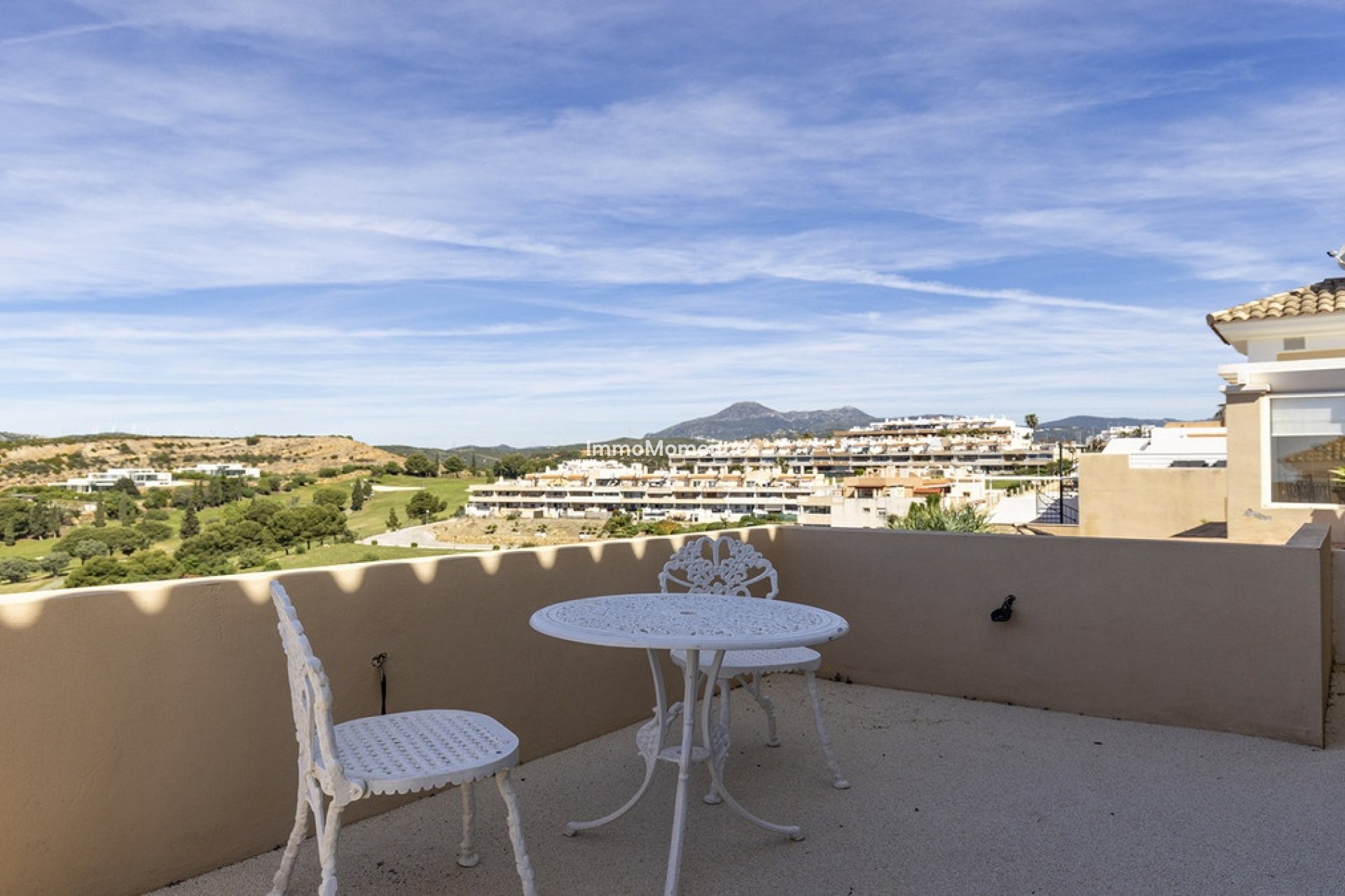 Resale - Apartment - Casares - Doña Julia