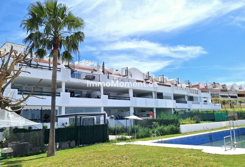 Resale - Apartment - Casares - Doña Julia