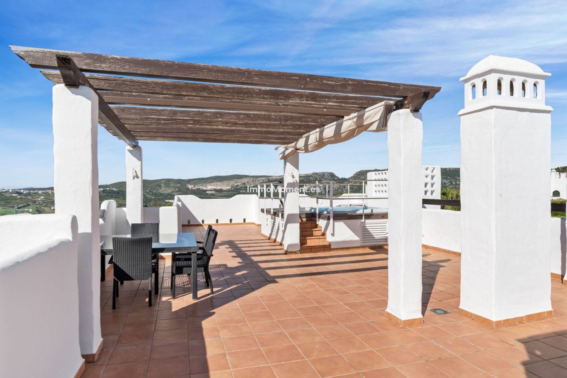 Resale - Apartment - Casares - Doña Julia