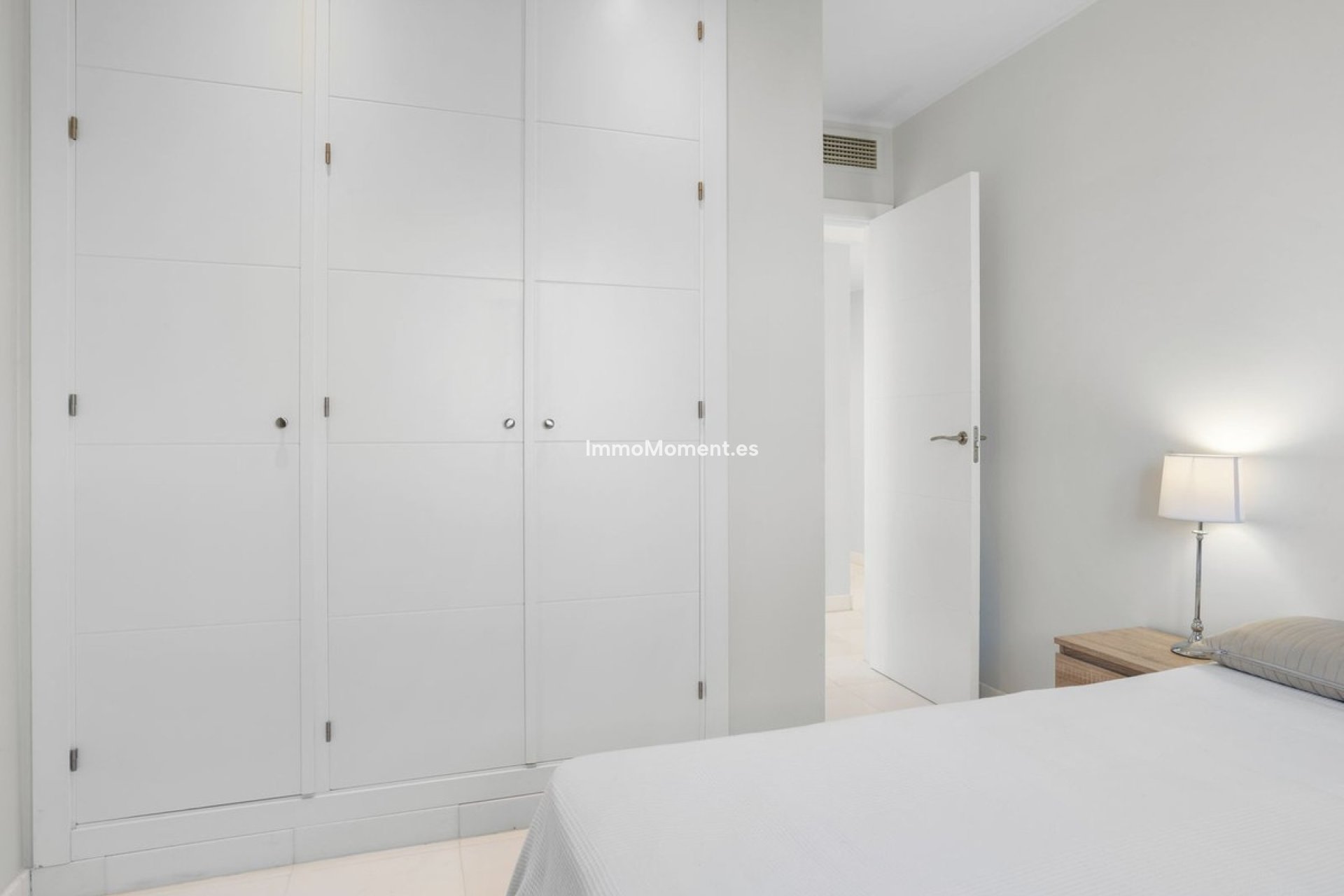 Resale - Apartment - Casares - Doña Julia