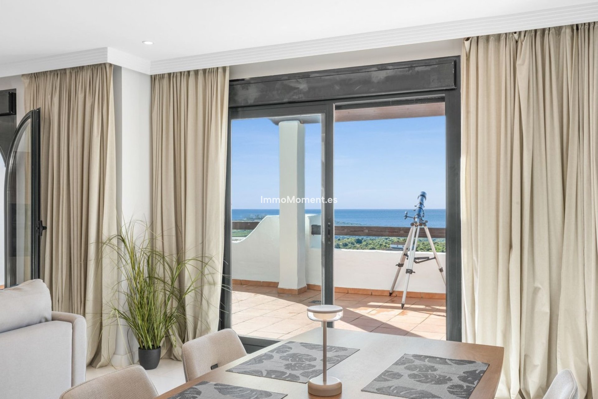Resale - Apartment - Casares - Doña Julia