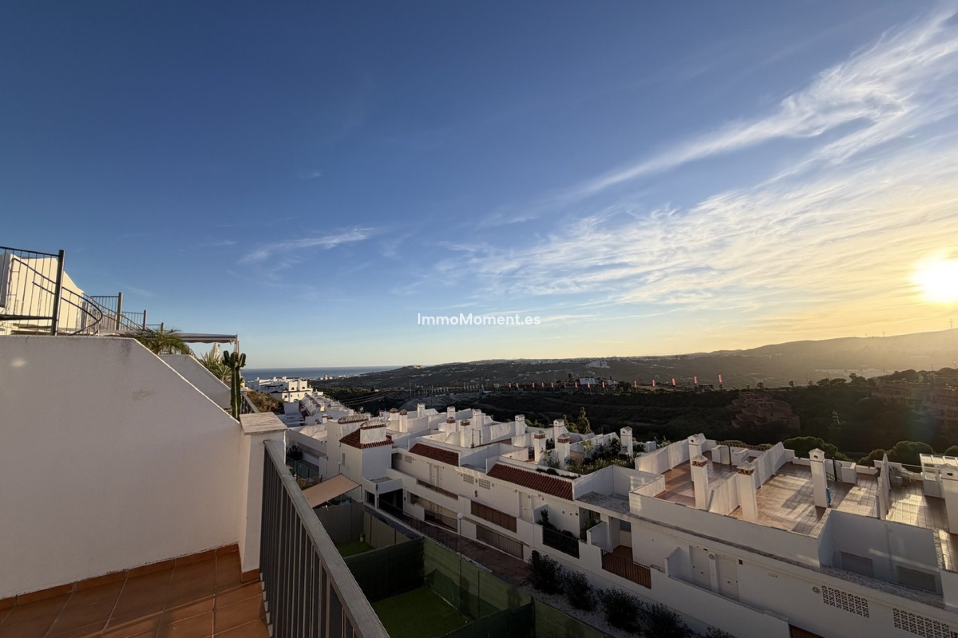 Resale - Apartment - Casares - Doña Julia