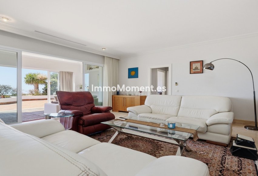 Resale - Apartment - Casares - Doña Julia