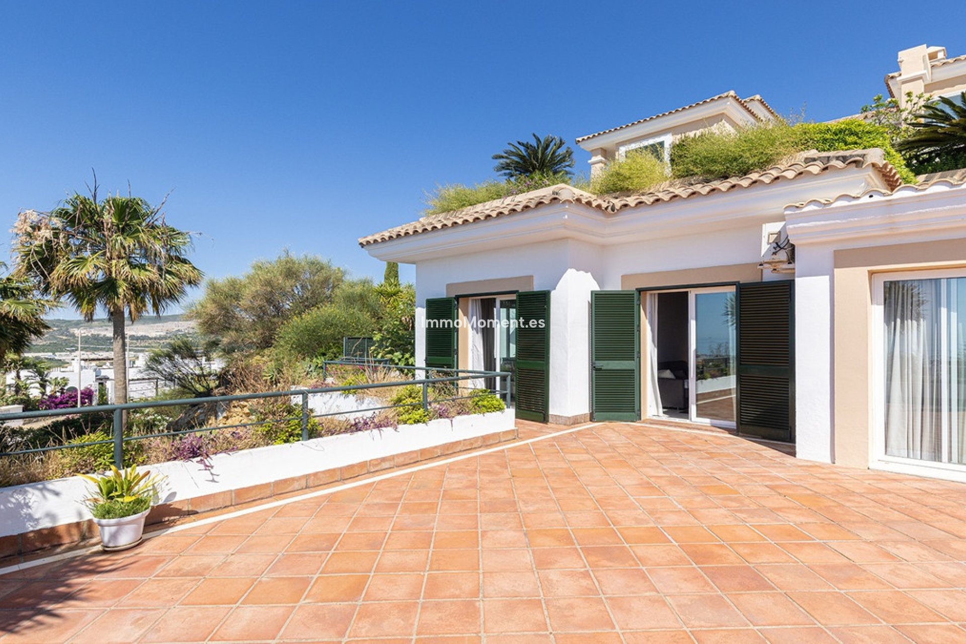 Resale - Apartment - Casares - Doña Julia
