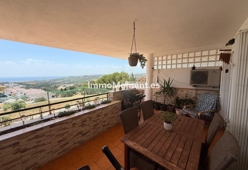 Resale - Apartment - Casares - Doña Julia