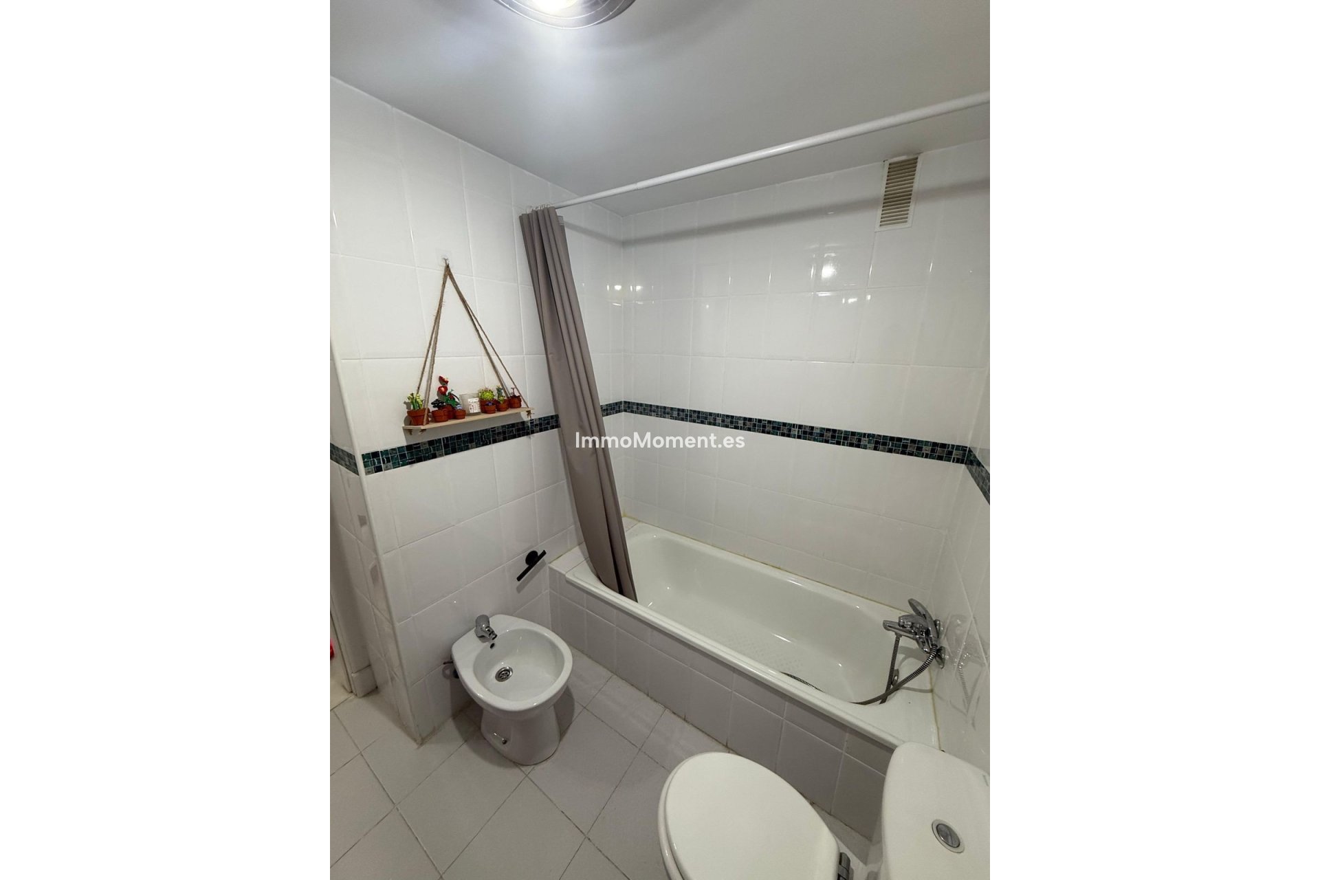 Resale - Apartment - Casares - Doña Julia