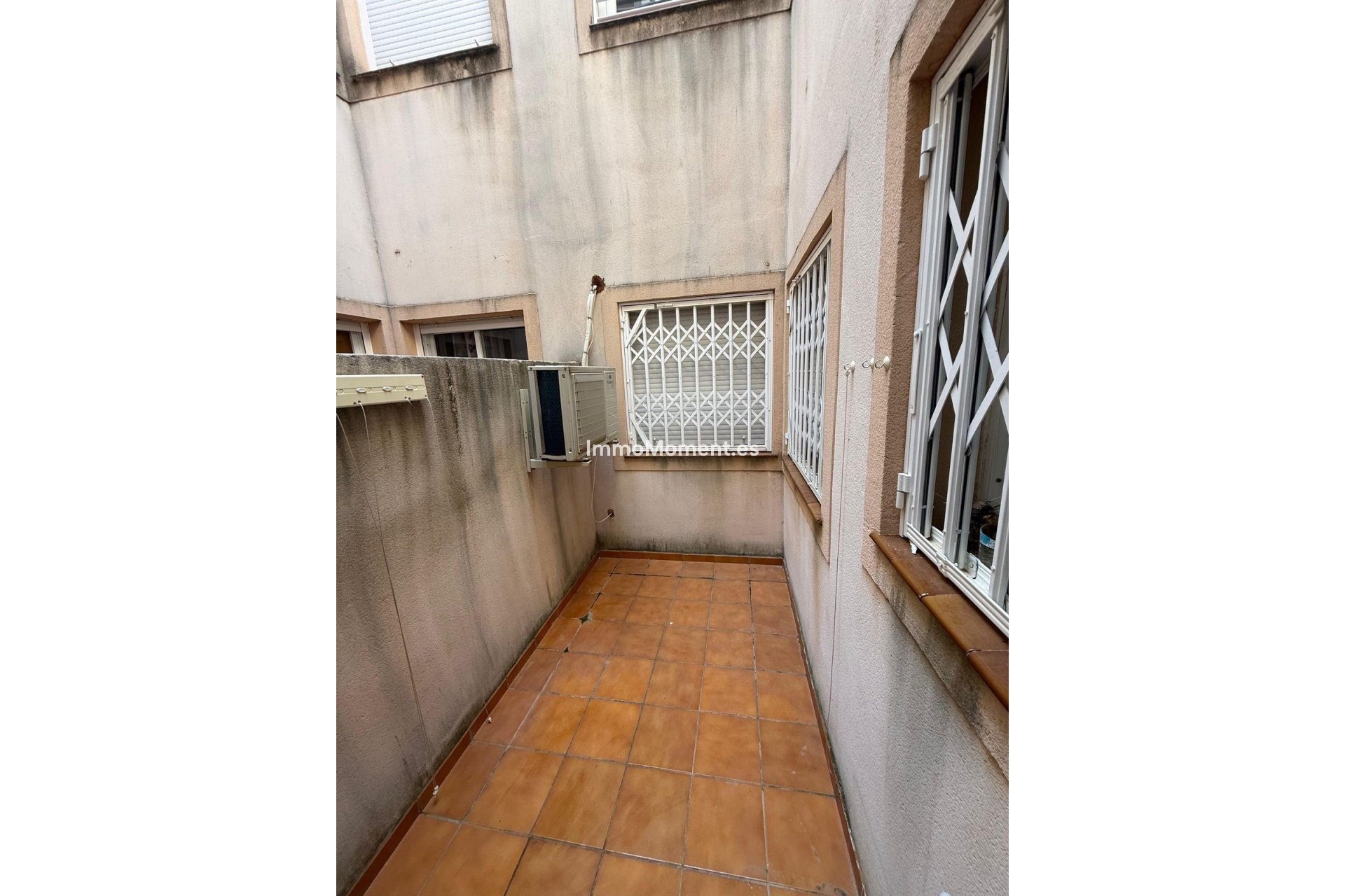 Resale - Apartment - Casares - Doña Julia